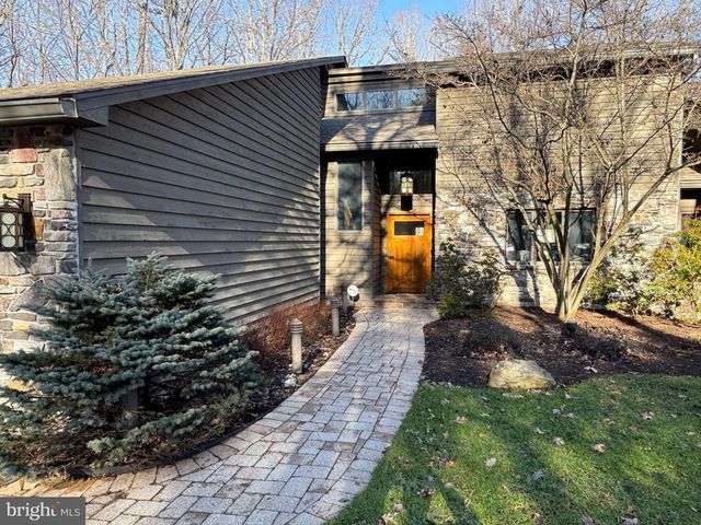 255 THORNBERRY RD, Oakland, MD 21550