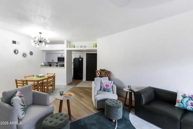 1287 N ALMA SCHOOL Road 206, Chandler, AZ 85224