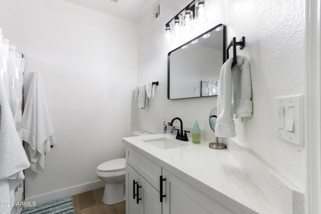 1287 N ALMA SCHOOL Road 206, Chandler, AZ 85224