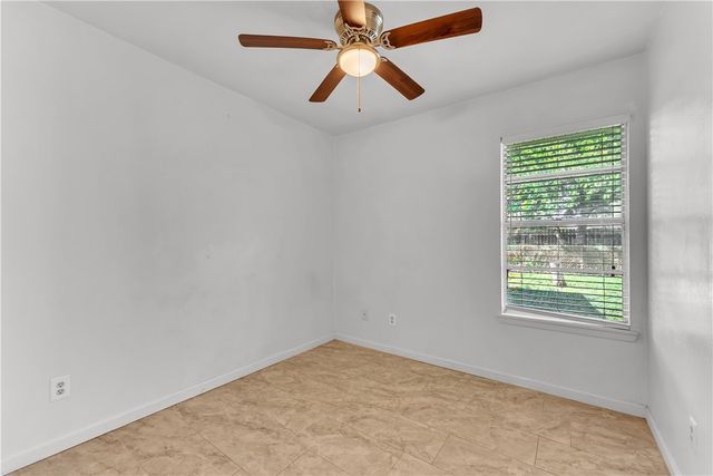 2102 E Lott, Kingsville, TX 78363