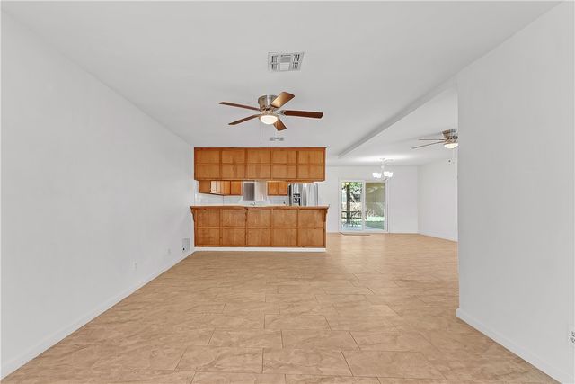 2102 E Lott, Kingsville, TX 78363