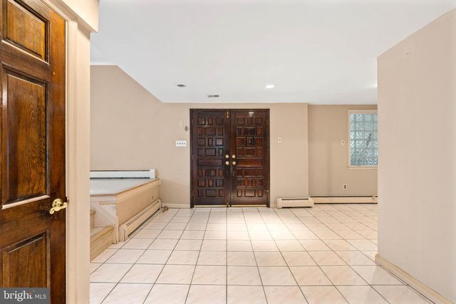 3873 PINE RD, Huntingdon Valley, PA 19006