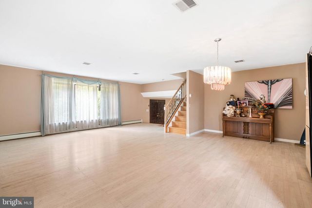 3873 PINE RD, Huntingdon Valley, PA 19006