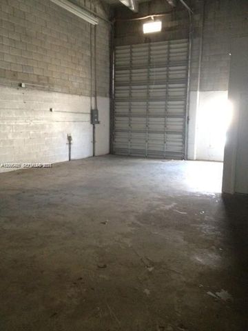 2550 W 78th Street D-3, Hialeah, FL 33016
