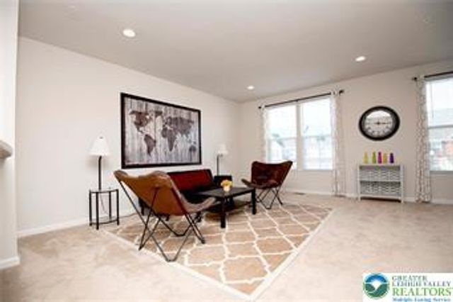 2206 cook Drive, Easton, PA 18045