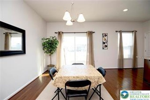 2206 cook Drive, Easton, PA 18045