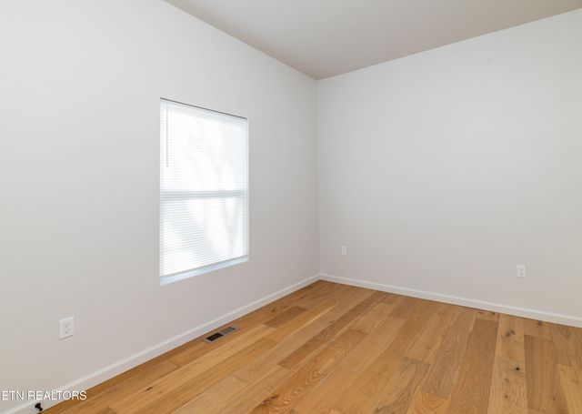 1422 Beaumont Ave, Knoxville, TN 37921