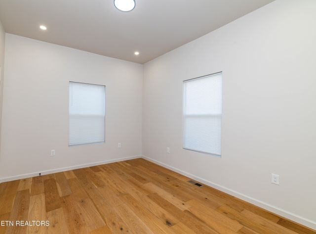 1422 Beaumont Ave, Knoxville, TN 37921