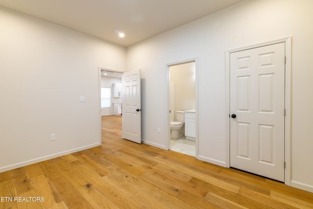 1422 Beaumont Ave, Knoxville, TN 37921