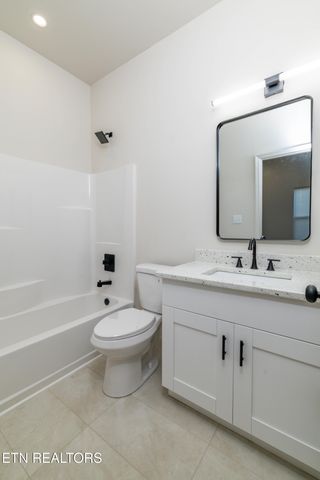 1422 Beaumont Ave, Knoxville, TN 37921