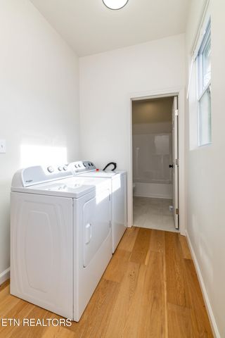 1422 Beaumont Ave, Knoxville, TN 37921