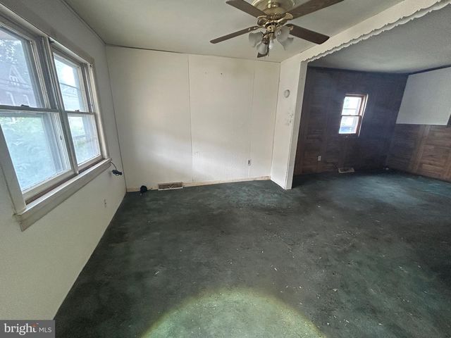 654 PENNSYLVANIA AVE, Hagerstown, MD 21740