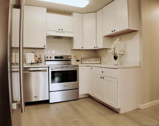 755 S Alton Way 12C, Denver, CO 80247