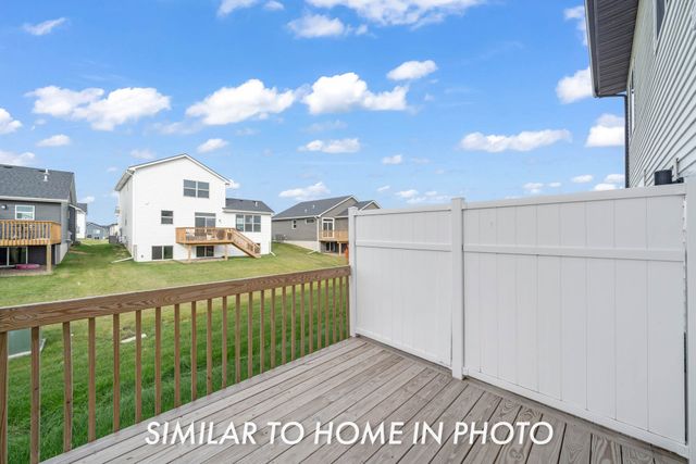 210 NE Doe Pointe Lane, Ankeny, IA 50021