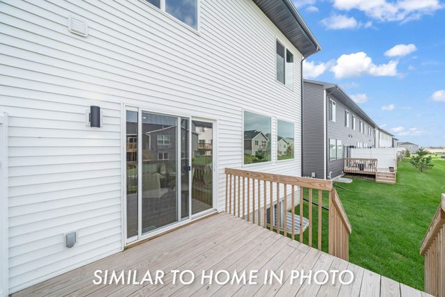 210 NE Doe Pointe Lane, Ankeny, IA 50021