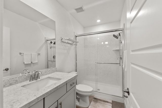 5672 SailRock, Sacramento, CA 95835