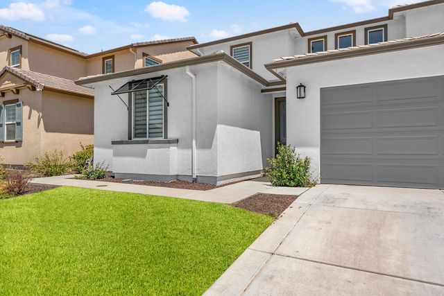 5672 SailRock, Sacramento, CA 95835