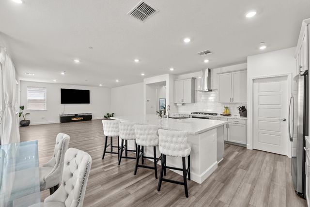 5672 SailRock, Sacramento, CA 95835