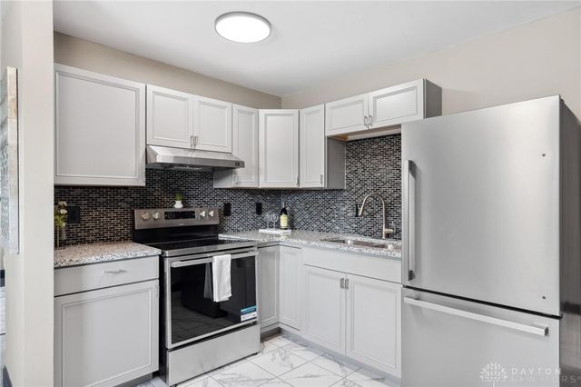 640 N Pleasant Valley Avenue, Dayton, OH 45404