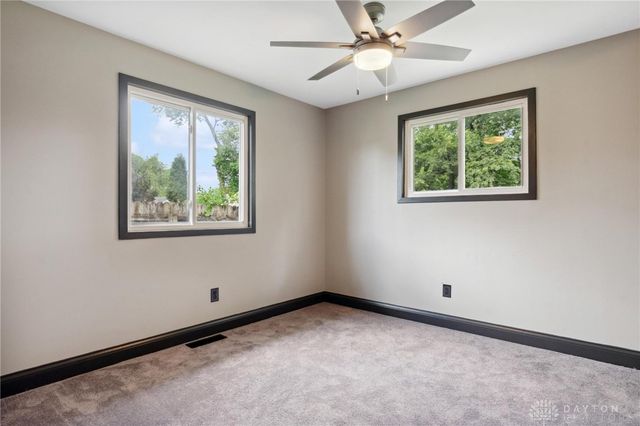 640 N Pleasant Valley Avenue, Dayton, OH 45404