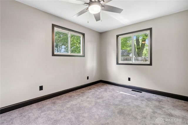640 N Pleasant Valley Avenue, Dayton, OH 45404