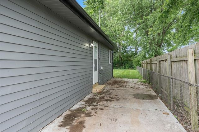 640 N Pleasant Valley Avenue, Dayton, OH 45404