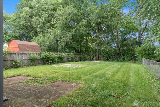 640 N Pleasant Valley Avenue, Dayton, OH 45404