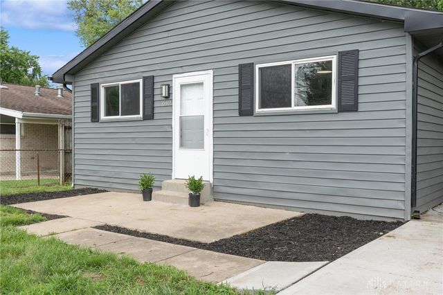640 N Pleasant Valley Avenue, Dayton, OH 45404
