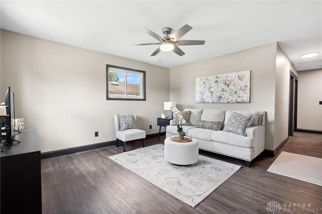 640 N Pleasant Valley Avenue, Dayton, OH 45404