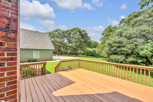 100 Bennetts Crossing Court, Greer, SC 29651
