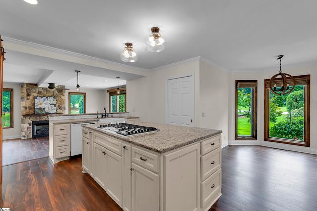 100 Bennetts Crossing Court, Greer, SC 29651