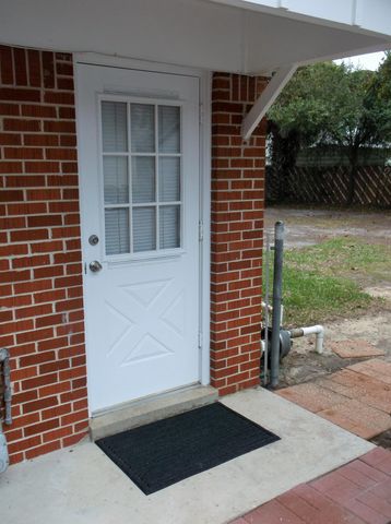 303 NW Linda Lane, Fort Walton Beach, FL 32548