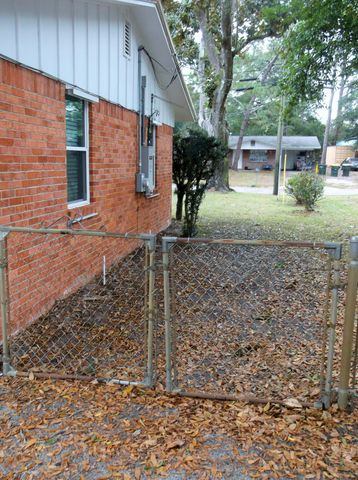 303 NW Linda Lane, Fort Walton Beach, FL 32548