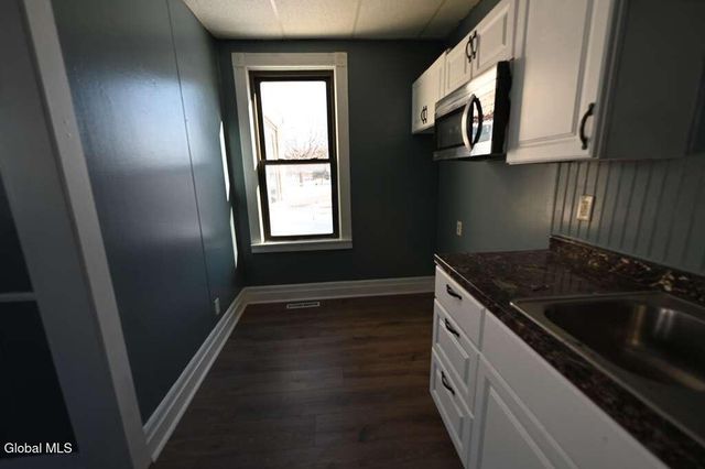 4 Washington Street Apt 1, Rensselaer, NY 12144