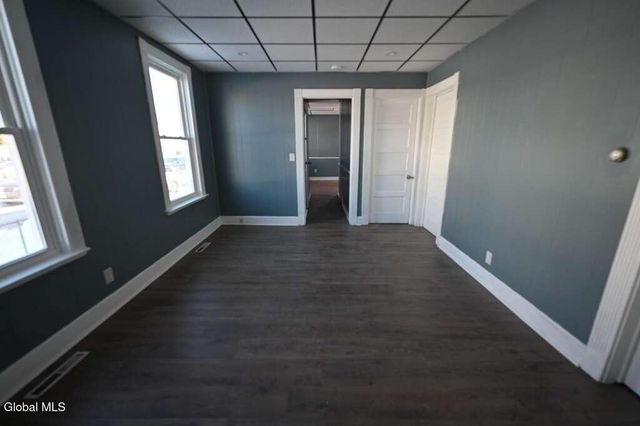 4 Washington Street Apt 1, Rensselaer, NY 12144