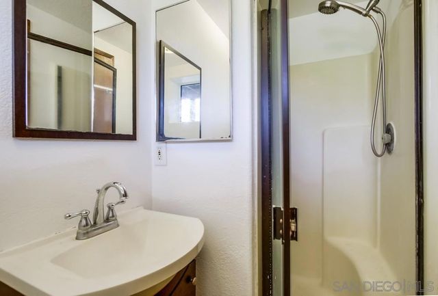 22327 Jans Oak Vw, Ramona, CA 92065