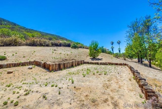 22327 Jans Oak Vw, Ramona, CA 92065