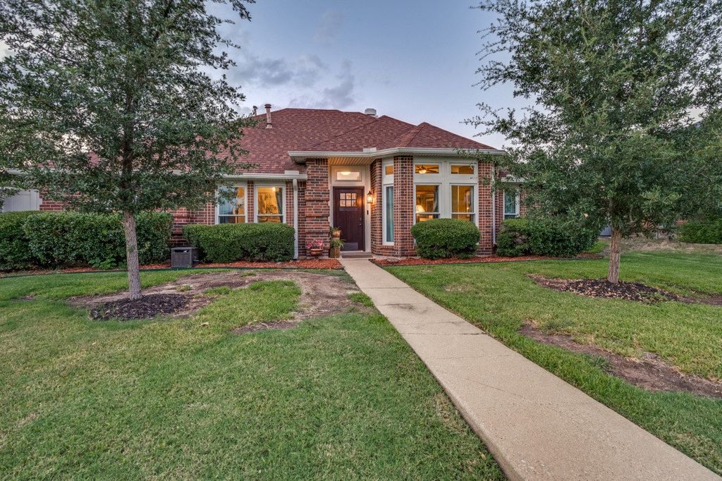 7020 Northpointe Court, The Colony, TX 75056