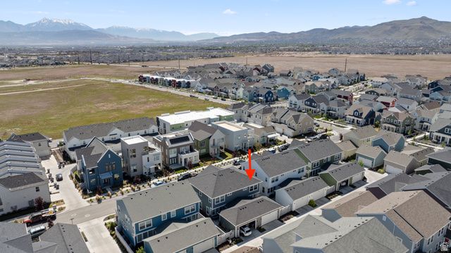 11616 S DORIAN DR, South Jordan, UT 84009
