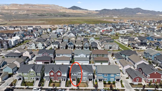 11616 S DORIAN DR, South Jordan, UT 84009
