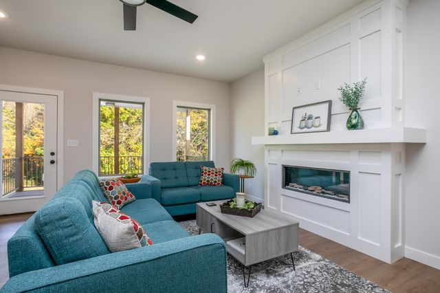 4000 S FELICITY LN, Columbia, MO 65203