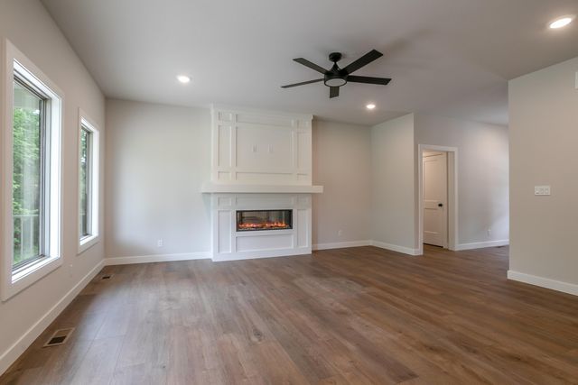 4000 S FELICITY LN, Columbia, MO 65203