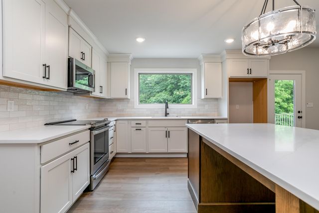 4000 S FELICITY LN, Columbia, MO 65203