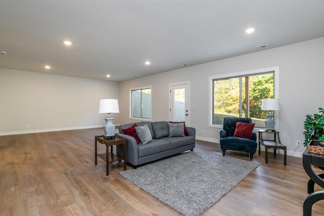 4000 S FELICITY LN, Columbia, MO 65203