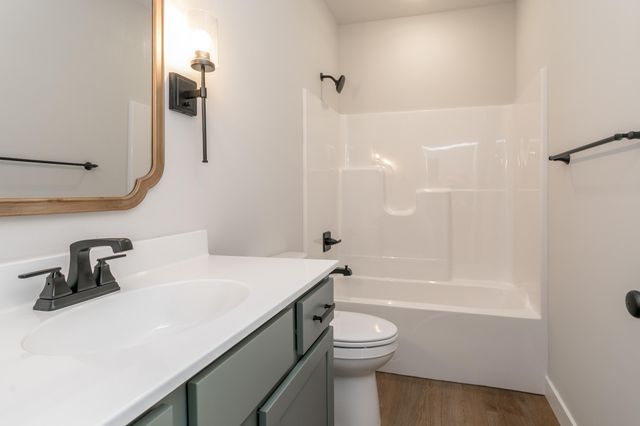 4000 S FELICITY LN, Columbia, MO 65203