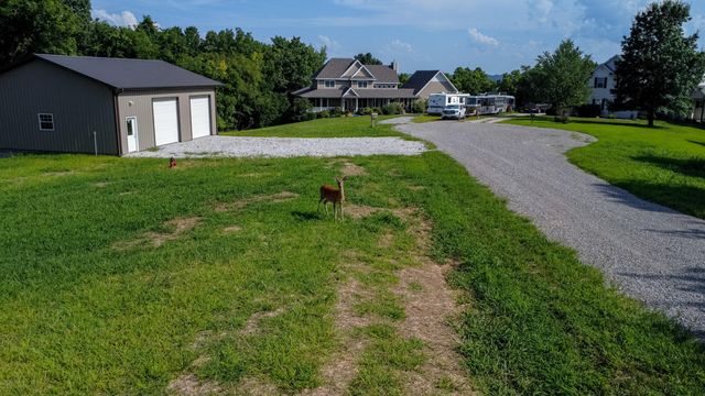 4000 S FELICITY LN, Columbia, MO 65203