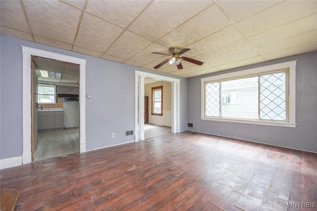 2215 South Avenue, Niagara Falls, NY 14305