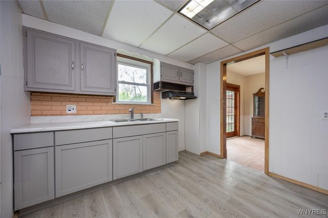 2215 South Avenue, Niagara Falls, NY 14305