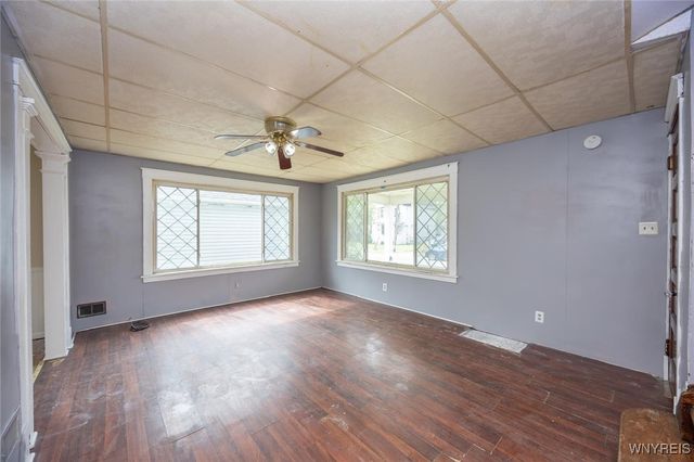 2215 South Avenue, Niagara Falls, NY 14305