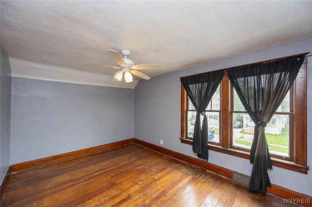 2215 South Avenue, Niagara Falls, NY 14305